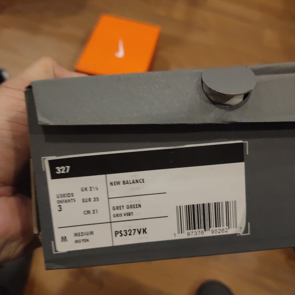 New Balance 327 Kids Sneakers - Grey and Green
